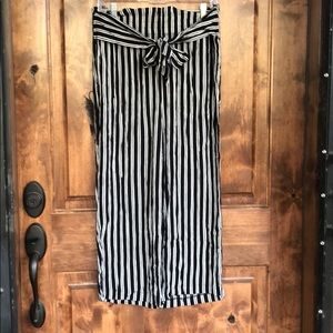 Paperbag Tie Waist Black & White Linen Pants